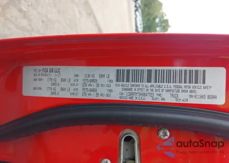 2017 Ram 1500 Night 4X4 5'7 Box z USA, uszkodzony, nr VIN 1C6RR7MT5HS647723